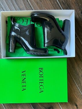 Bottega Veneta Shine Rubber Bootie